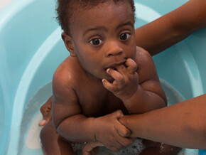 How to Bathe Your Baby